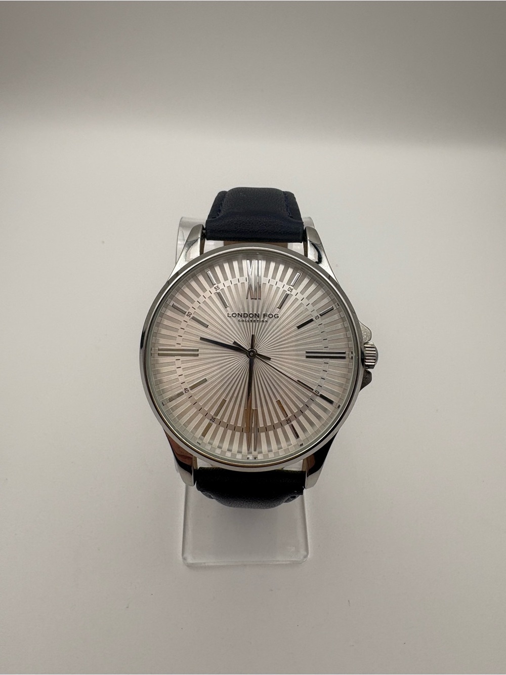 London Fog Men's Silver Dial Navy Faux Leather Strap Watch‎ LF046NVY